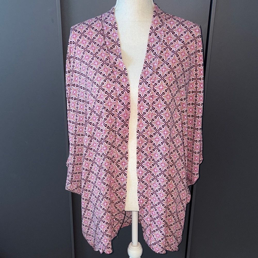 Victoria’s Secret Pink Patterned Open Front coverup kimono